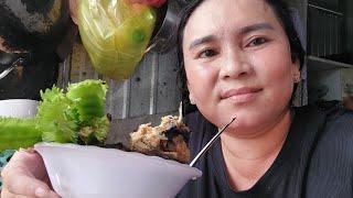 Buổi cơm sáng của em Loan