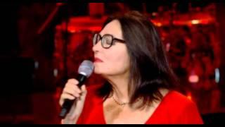 NANA MOUSKOURI (Lily Marléne)