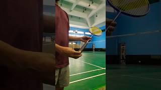 Right way to grip a badminton racket#badminton #bwf #badmintonworld #yonex #shorts #sports #bai