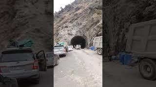 Jammu and Kashmir highway : new tunnel soon to be opened