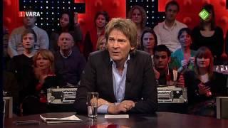 Man met clownsneus verstoort De Wereld Draait Door (DWDD) 1 februari 2011