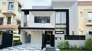 11 Marla Double Height Lobby House Available In Bahria Town Lahore -