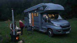 CAMPING IN THE RAIN WITH A NEW CARAVAN