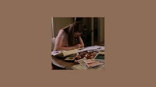 a rory gilmore study playlist for autumn