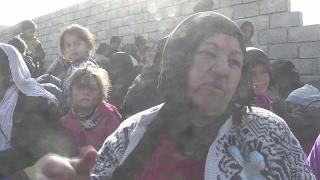 Iraq: Civilians flee Mosul battle