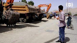 building materials, bricks and sand business in Kabul / بازار فروشات مواد ساختمانی، ریگ و خشت