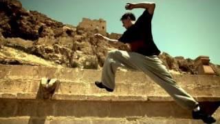 Ryan Doyle parkour in Mardin