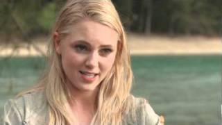 Bethany Hamilton & AnnaSophia Robb Talk About Soul Surfer