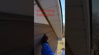 Easy way to find and cut siding angles. #construction #kick #jobs #tips