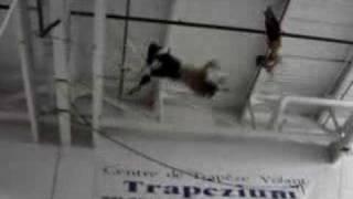 Trapeze Double catch and return