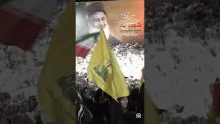 مردم در تهران، پایتخت ایران گرد هم می آیند تا از حملات هوایی ایران علیه اسرائیل حمایت کنند