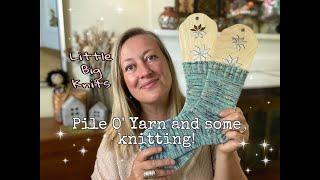 Episode 52 - Pile O' Yarn and Some Knitting!