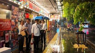 [4K UHD] Walking in The Heavy Rain at Night on Sukhumvit Road, Bangkok