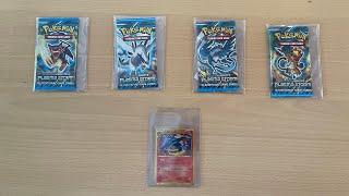 Opening Pokémon Black & White Plasma Storm Vintage Packs In Search of Gold Shiny Charizard