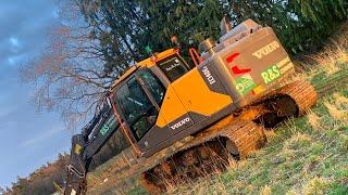 Cutting In A New Ditch Stop Road Flooding !!!