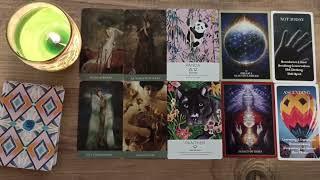 Tam Şu Anda Neler Hissediyor? Tarot