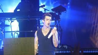 Leave Before You Love Me - Jonas Brothers (Nashville, TN 9-16-21)