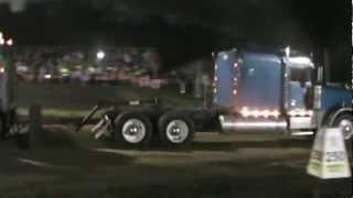 Joe Artz pulling his Freightliner at Clarion CO 2012