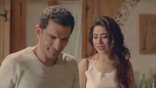 قعد يضحك عليها لحد ما استفرد بيها في الشقة 