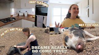 Making My Girlfriend's Dreams Come True | Going to A Pig Farm, Shopping Hauls and A Clean With Me