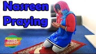 Nasreen Praying | Rahim Pardesi