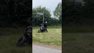 Hooning about
