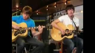 Arctic Monkeys Acoustic Live in Canada 2007