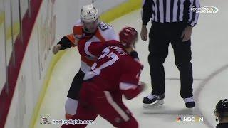 Sean Couturier vs Kyle Quincey Nov 26, 2014