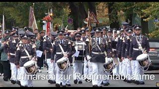 Klompenfest 2024 in Grevenbroich-Elsen Aufmarsch zur Regimentabnahme.