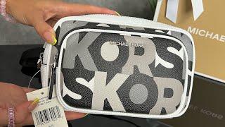 Распаковка MICHAEL KORS Cooper Graphic Logo Sling Pack (black combo)