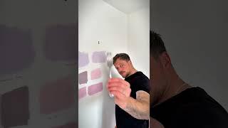 A clever trick to hang a picture #diy #tips #tipsandtricks #lifehacks
