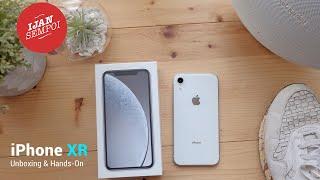 iPhone XR 128GB White Color - (Unboxing & hands-On)