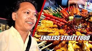 MASSIVE Night Market Selling Thai and Khmer Street Food