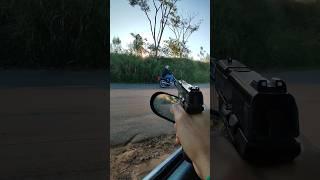 Quase tomou o dele #guns #moto #policia #arma #grau #titan #gta #gta5 #favela #brasil#estrada #agro