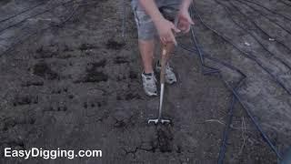 Garden Fork - How To Use a Spading Fork