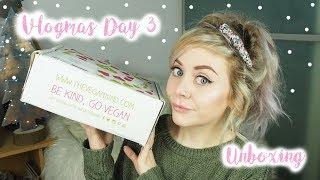 The Vegan Kind Unboxing - Vlogmas | Ellis Woolley