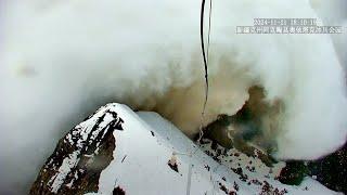 Stunning footage shows avalanche in Xinjiang engulf valley in seconds