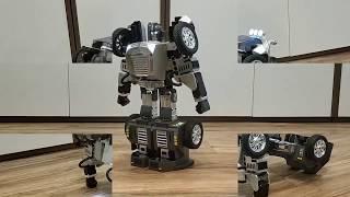 Robosen T9 Auto-transforming Programmable Robot