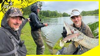 Hecht vom UFER am kleinen SEE | Auf die Schnelle Hechte Fangen!