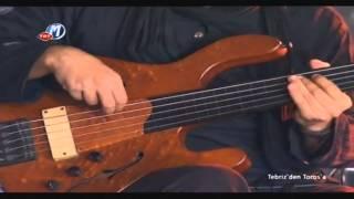 Abdullah Shakar - Fretless Bass Hijaz Maqam Improvisation