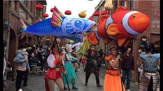 Walking Inflatable Balloon Parade With LED Strip For City Parade Decoration