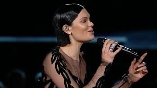 Jessie J & Tom Jones - You've Lost That Lovin' Feelin'(2015Grammy's)