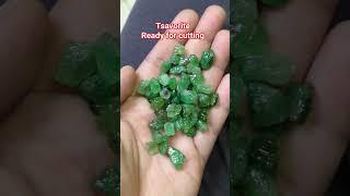 Tsavorite #crystals #gemstone #minerals #tsavorite #tsavoritegarnet