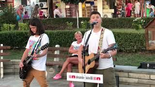 Street Performance in Primorsko | #streetperformer #streetperformance #guitar #voice