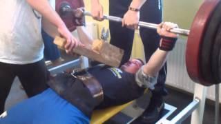 Arspiman TV - PWL CVČ Giraltovce training benchpress Patrik& Marek 06.03.2012