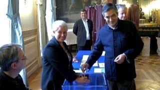 French rightwing primary: François Fillon votes in Paris