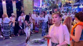 Happy Cambodia Nightlife - Phnom Penh Street 136 | 4K