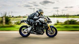 YAMAHA MT-10 SP FULL SC PROJECT EXHAUST SOUND / WHEELY / FLY BY / REVVING