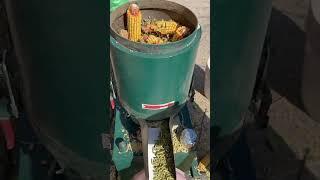 Advanced feed pellet machine that reduces friction and enhances mold longevity