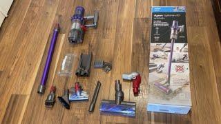 Dyson Cyclone V10 Review, Mounting, and empty Costco